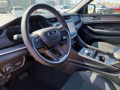 2026 Jeep Grand Cherokee GRAND CHEROKEE L LAREDO ALTITUDE 4X4