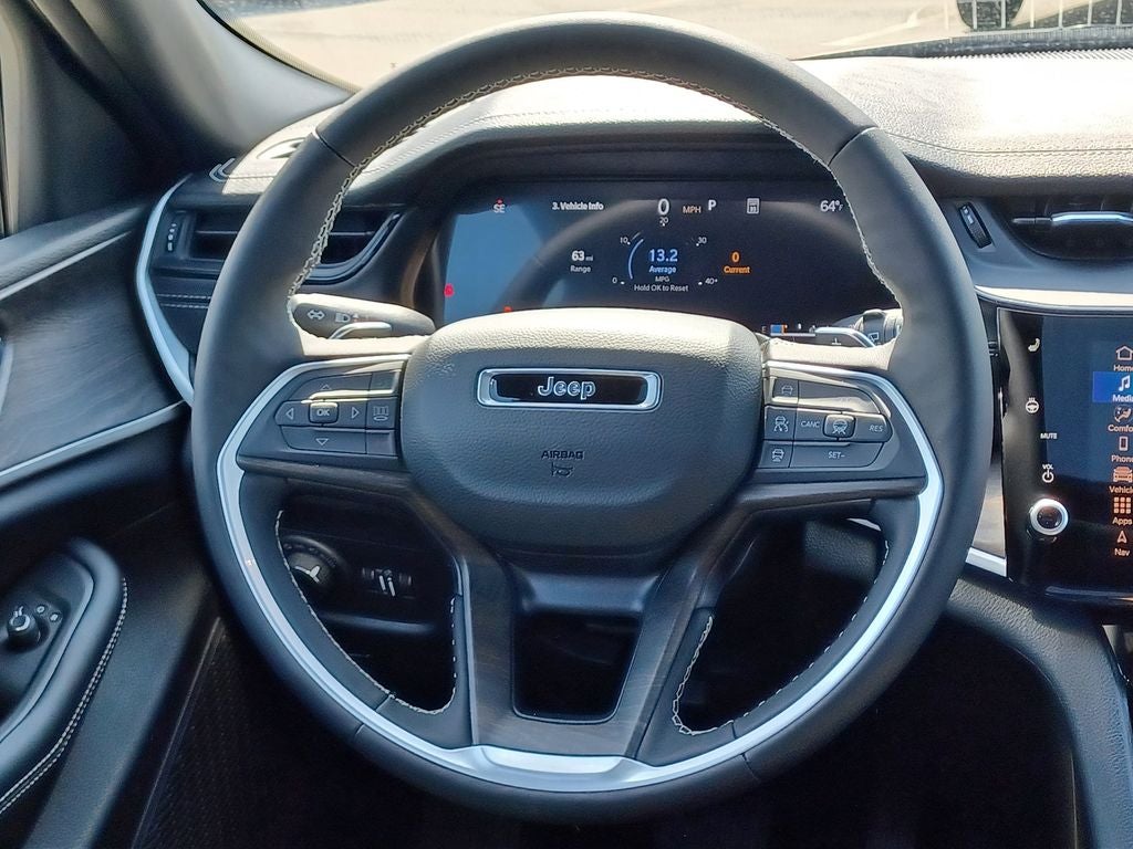 2026 Jeep Grand Cherokee GRAND CHEROKEE L LAREDO ALTITUDE 4X4