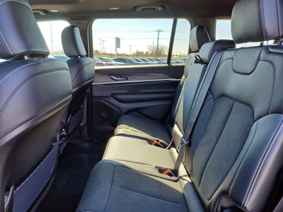 2026 Jeep Grand Cherokee GRAND CHEROKEE L LAREDO ALTITUDE 4X4