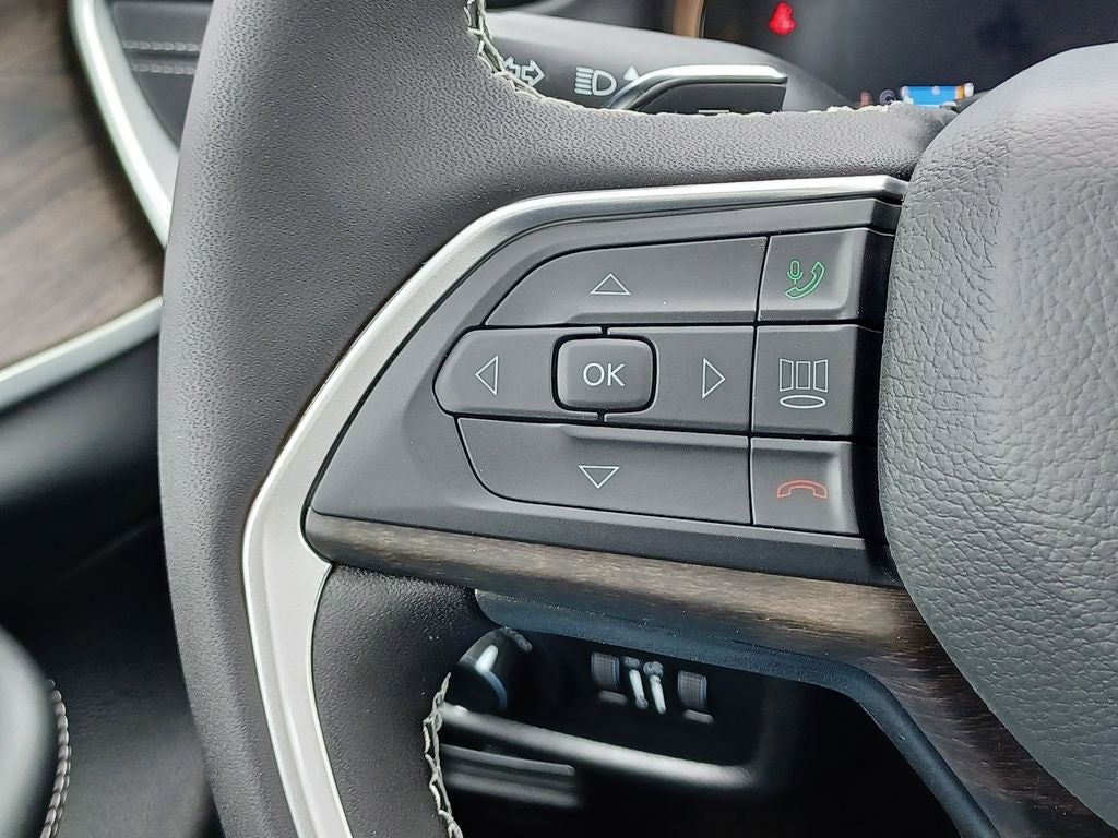 2026 Jeep Grand Cherokee GRAND CHEROKEE L LAREDO ALTITUDE 4X4