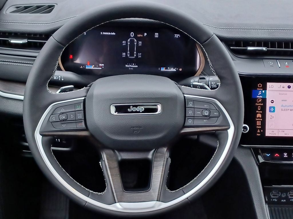 2026 Jeep Grand Cherokee GRAND CHEROKEE L LAREDO ALTITUDE 4X4