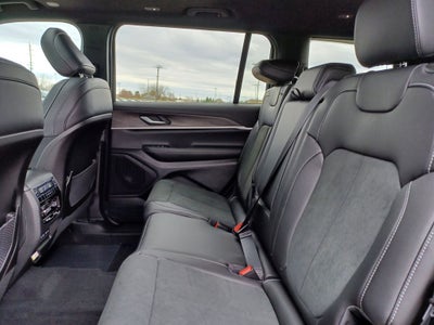 2026 Jeep Grand Cherokee GRAND CHEROKEE L LAREDO ALTITUDE 4X4