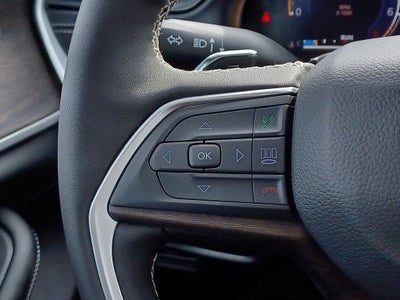 2026 Jeep Grand Cherokee GRAND CHEROKEE L LAREDO ALTITUDE 4X4