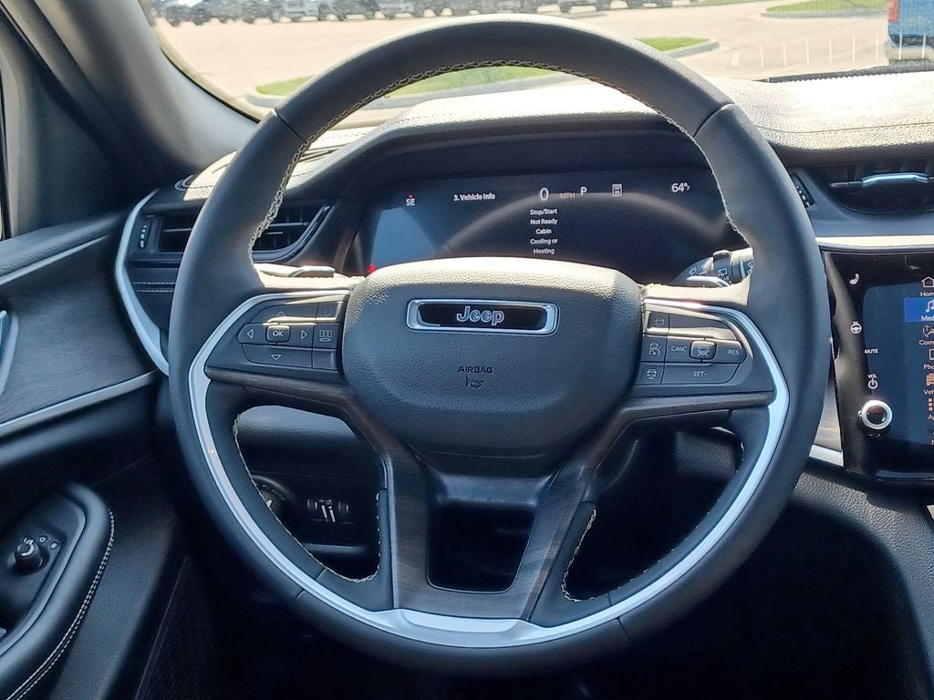 2026 Jeep Grand Cherokee GRAND CHEROKEE L LAREDO ALTITUDE 4X4