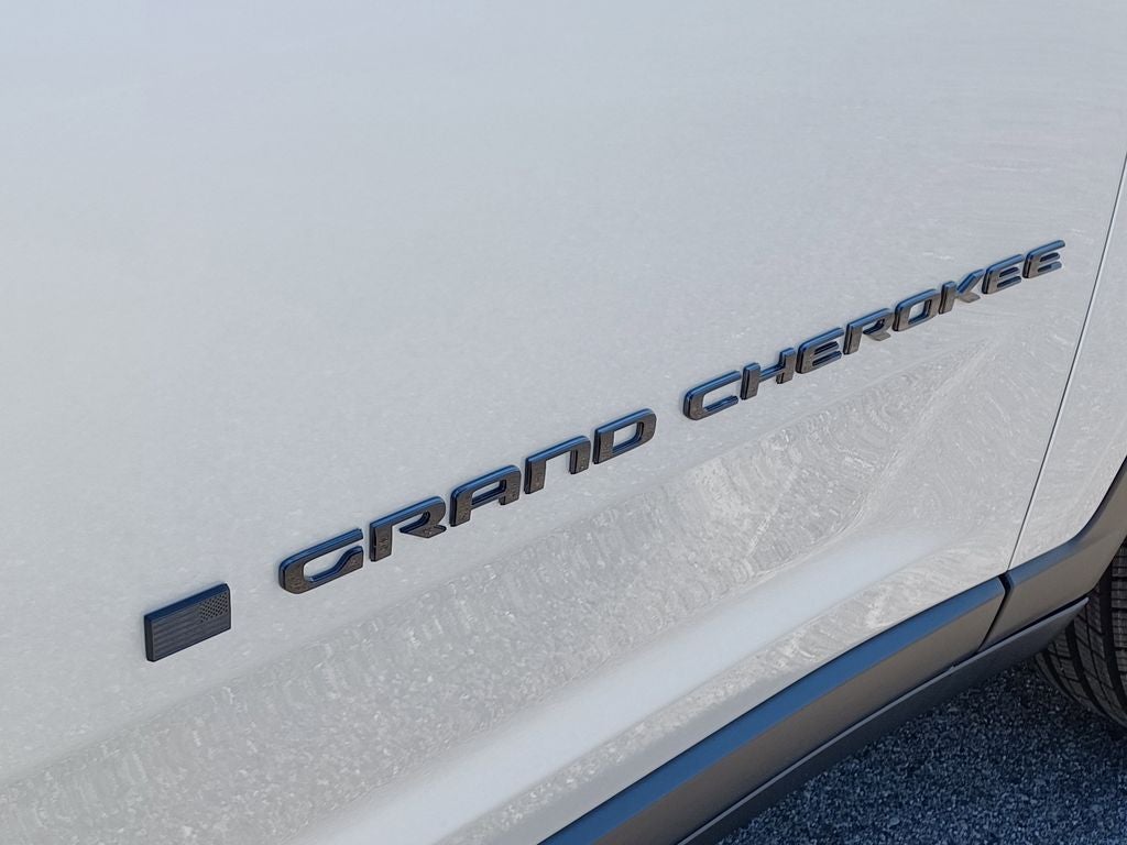 2026 Jeep Grand Cherokee GRAND CHEROKEE L LAREDO ALTITUDE 4X4
