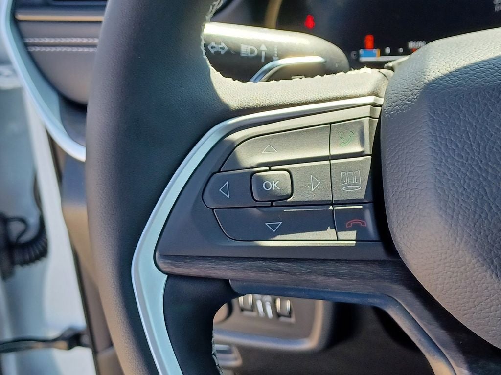 2026 Jeep Grand Cherokee GRAND CHEROKEE L LAREDO ALTITUDE 4X4