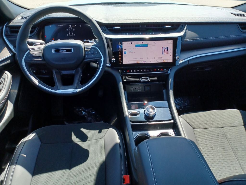 2026 Jeep Grand Cherokee GRAND CHEROKEE L LAREDO ALTITUDE 4X4