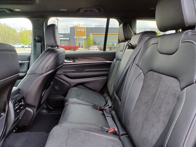 2026 Jeep Grand Cherokee GRAND CHEROKEE L LAREDO ALTITUDE 4X4