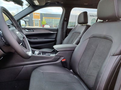 2026 Jeep Grand Cherokee GRAND CHEROKEE L LAREDO ALTITUDE 4X4