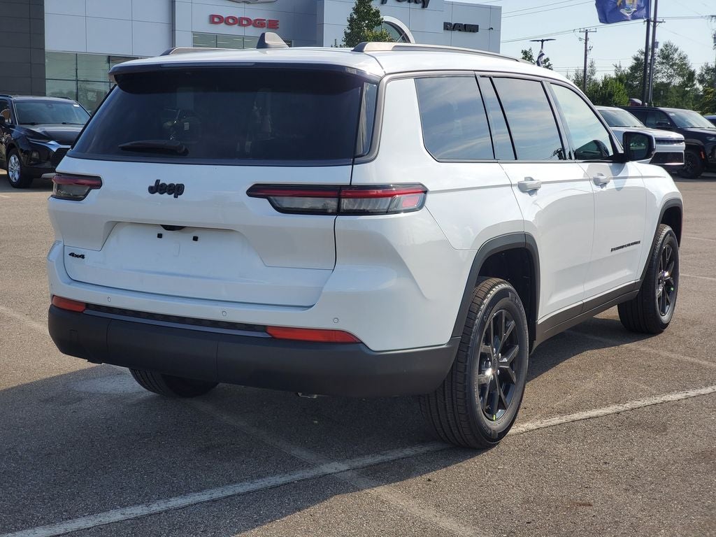 2026 Jeep Grand Cherokee GRAND CHEROKEE L LAREDO ALTITUDE 4X4