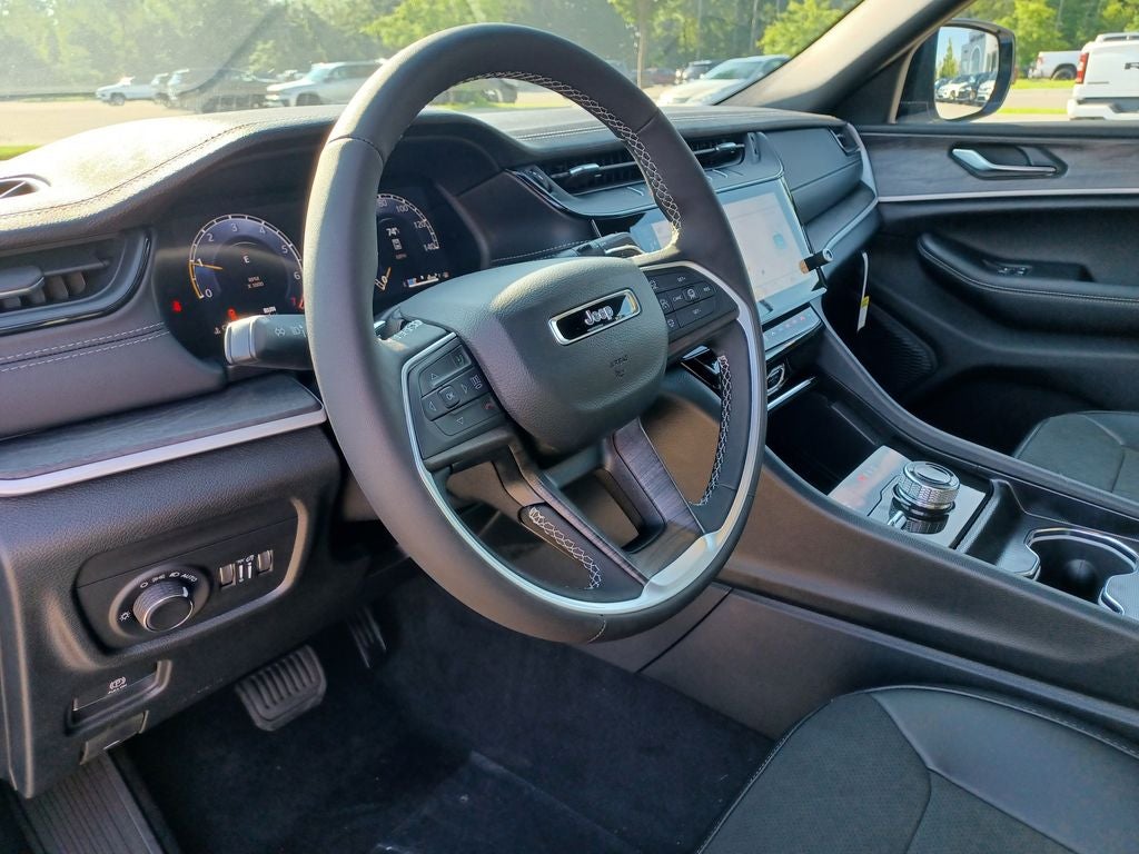 2026 Jeep Grand Cherokee GRAND CHEROKEE L LAREDO ALTITUDE 4X4
