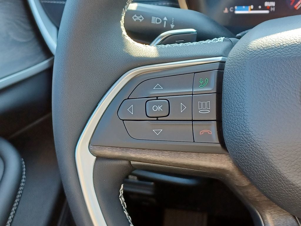2026 Jeep Grand Cherokee GRAND CHEROKEE L LAREDO ALTITUDE 4X4