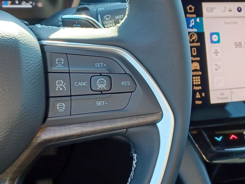 2026 Jeep Grand Cherokee GRAND CHEROKEE L LAREDO ALTITUDE 4X4