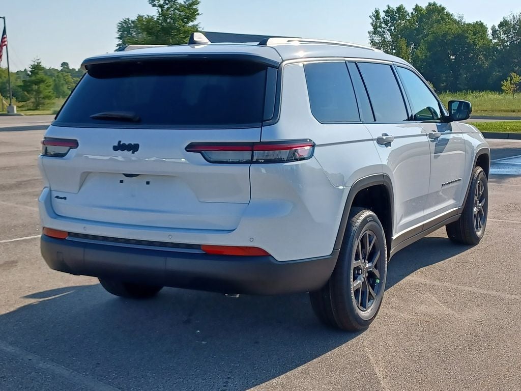 2026 Jeep Grand Cherokee GRAND CHEROKEE L LAREDO ALTITUDE 4X4