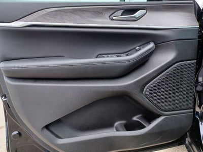 2026 Jeep Grand Cherokee GRAND CHEROKEE L LAREDO ALTITUDE 4X4