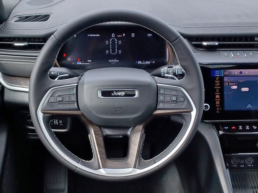 2026 Jeep Grand Cherokee GRAND CHEROKEE L LAREDO ALTITUDE 4X4