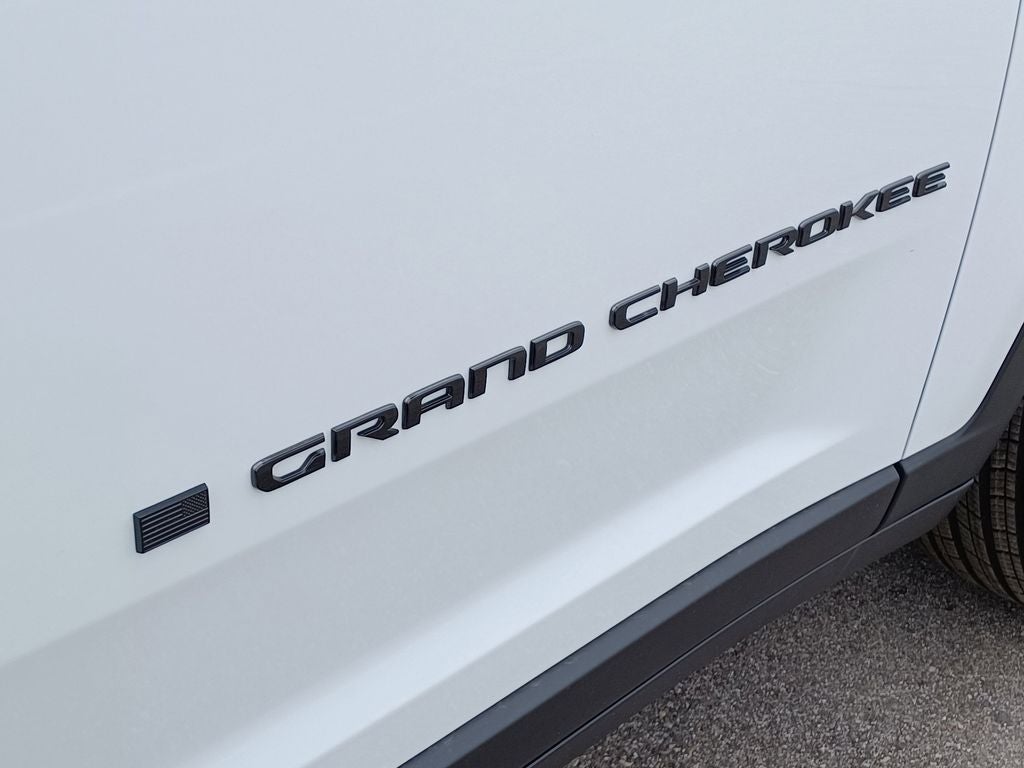 2026 Jeep Grand Cherokee GRAND CHEROKEE L LAREDO ALTITUDE 4X4