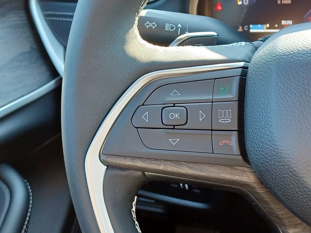 2026 Jeep Grand Cherokee GRAND CHEROKEE L LAREDO ALTITUDE 4X4