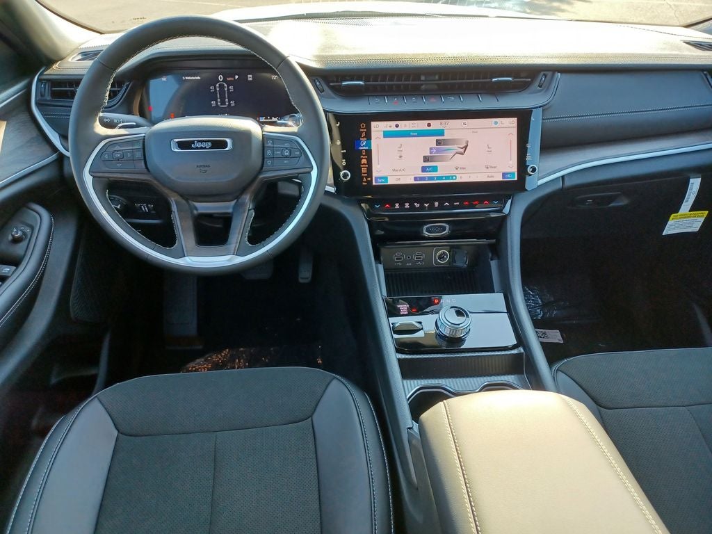 2026 Jeep Grand Cherokee GRAND CHEROKEE L LAREDO ALTITUDE 4X4