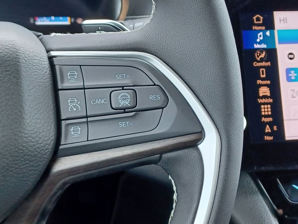 2026 Jeep Grand Cherokee GRAND CHEROKEE L LAREDO ALTITUDE 4X4