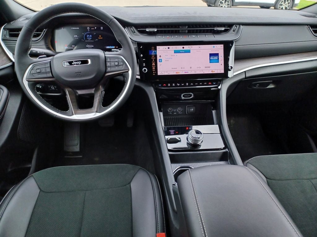 2026 Jeep Grand Cherokee GRAND CHEROKEE L LAREDO ALTITUDE 4X4