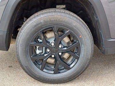 2026 Jeep Grand Cherokee GRAND CHEROKEE L LAREDO ALTITUDE 4X4