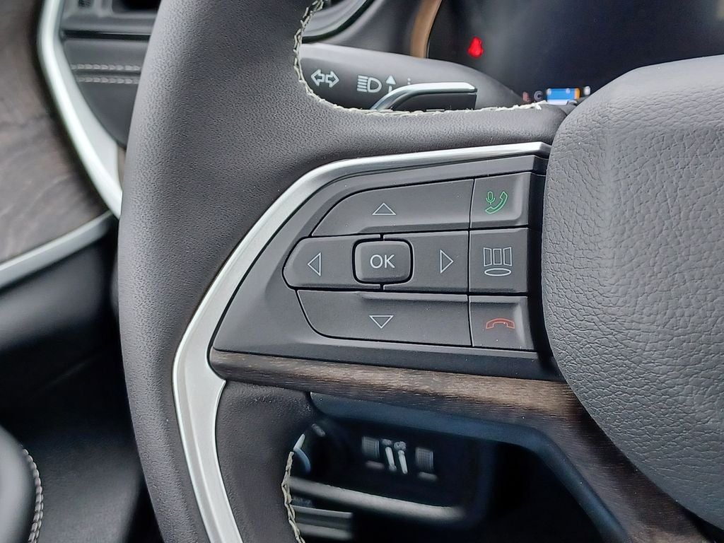 2026 Jeep Grand Cherokee GRAND CHEROKEE L LAREDO ALTITUDE 4X4