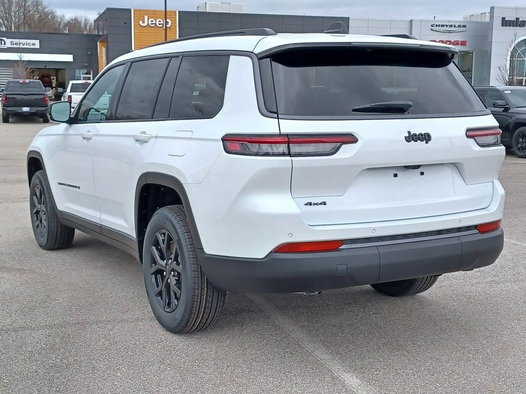 2026 Jeep Grand Cherokee GRAND CHEROKEE L LAREDO ALTITUDE 4X4