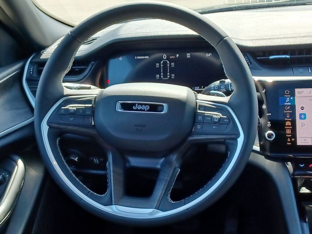 2026 Jeep Grand Cherokee GRAND CHEROKEE L LAREDO ALTITUDE 4X4