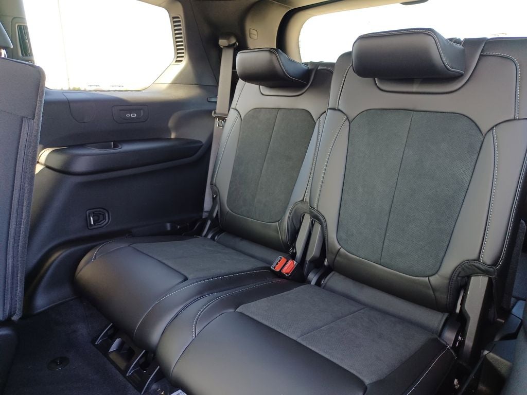 2026 Jeep Grand Cherokee GRAND CHEROKEE L LAREDO ALTITUDE 4X4