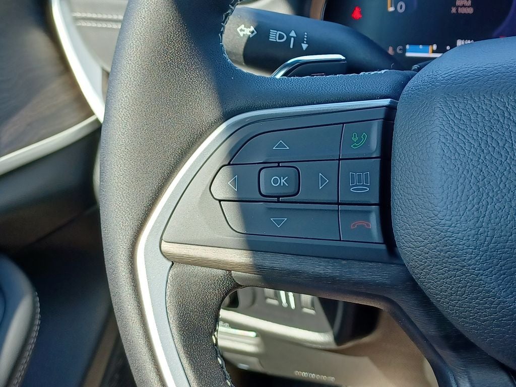 2026 Jeep Grand Cherokee GRAND CHEROKEE L LAREDO ALTITUDE 4X4