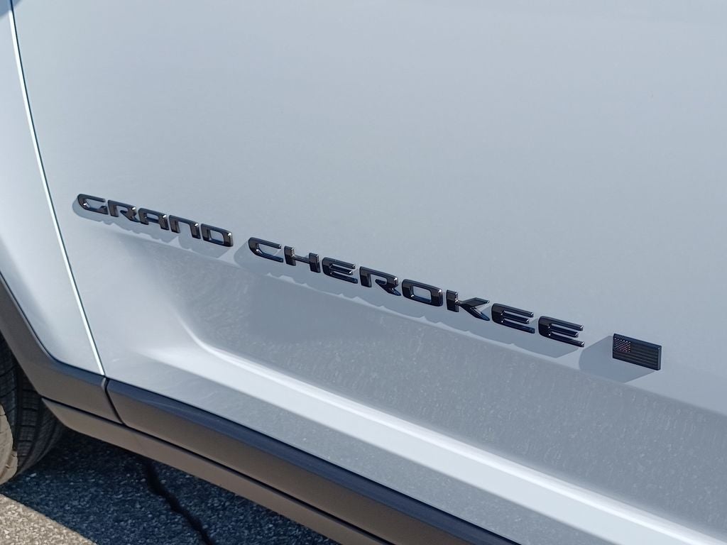 2026 Jeep Grand Cherokee GRAND CHEROKEE L LAREDO ALTITUDE 4X4