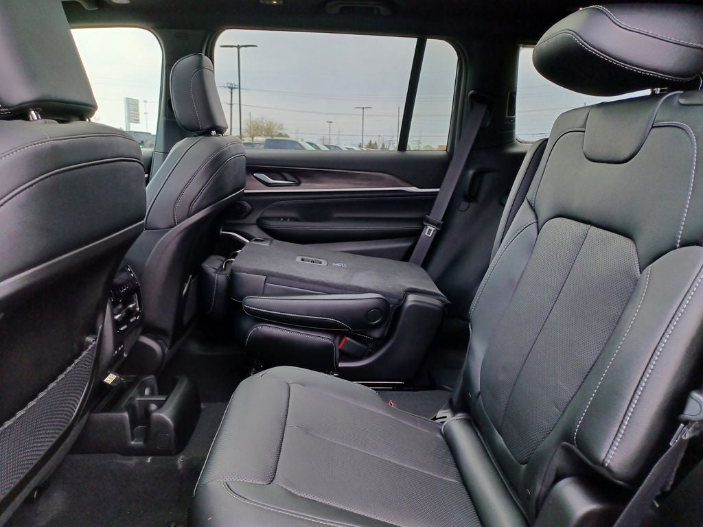 2026 Jeep Grand Cherokee GRAND CHEROKEE L LIMITED RESERVE 4X4