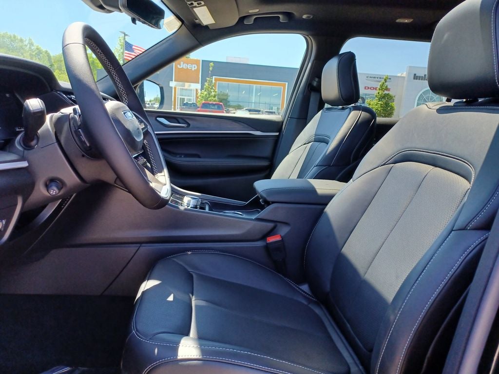 2026 Jeep Grand Cherokee GRAND CHEROKEE L LIMITED RESERVE 4X4