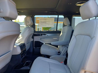 2026 Jeep Grand Wagoneer GRAND WAGONEER LIMITED ALTITUDE 4X4