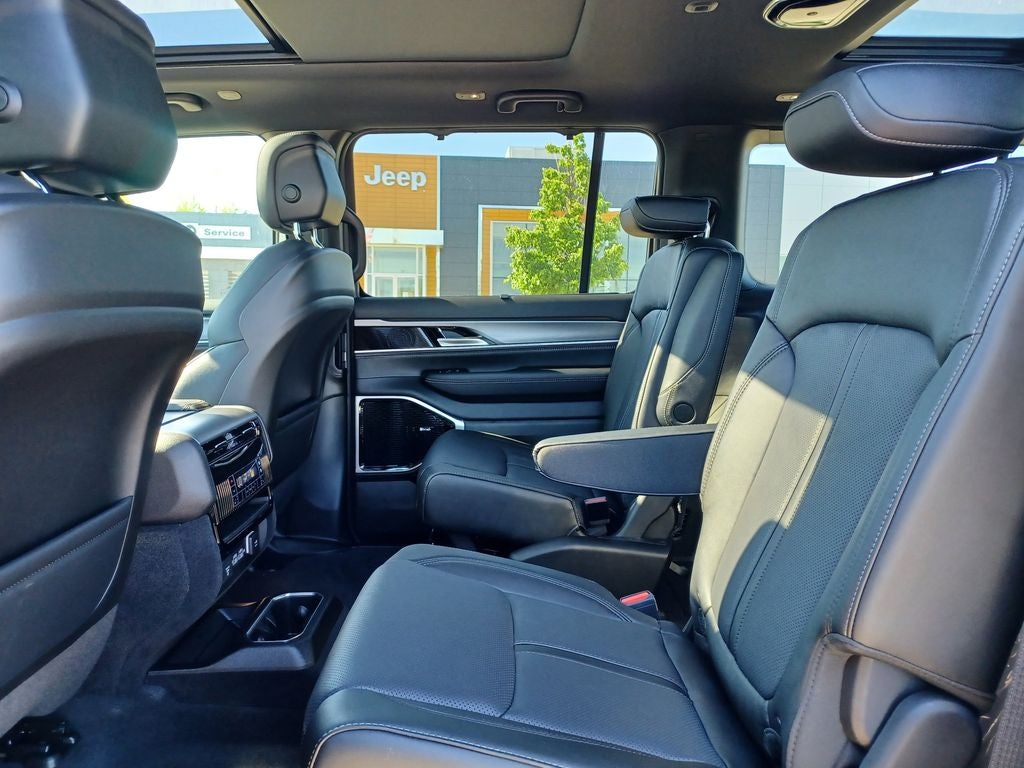 2026 Jeep Grand Wagoneer GRAND WAGONEER LIMITED RESERVE 4X4