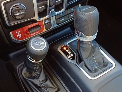 2026 Jeep Gladiator GLADIATOR MOJAVE X 4X4