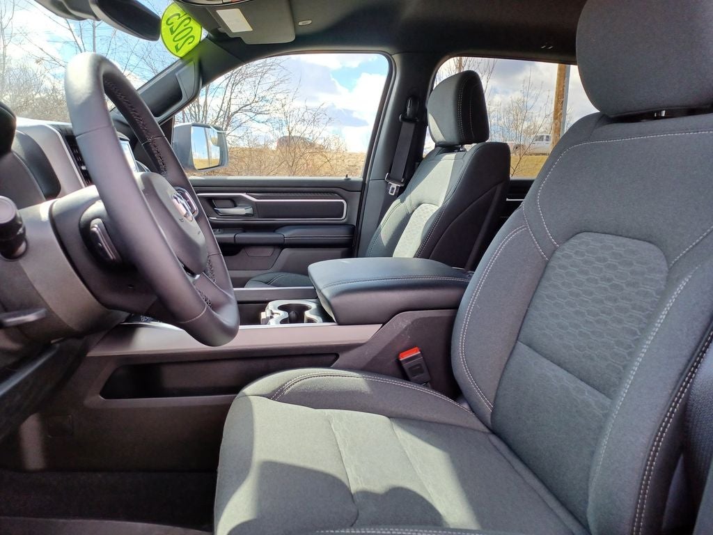 2025 RAM 1500 Big Horn Crew Cab 4x4 5'7' Box