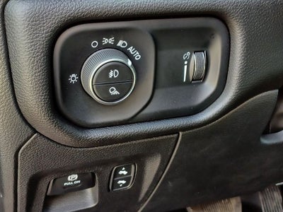 2025 RAM 1500 Big Horn Crew Cab 4x4 5'7' Box