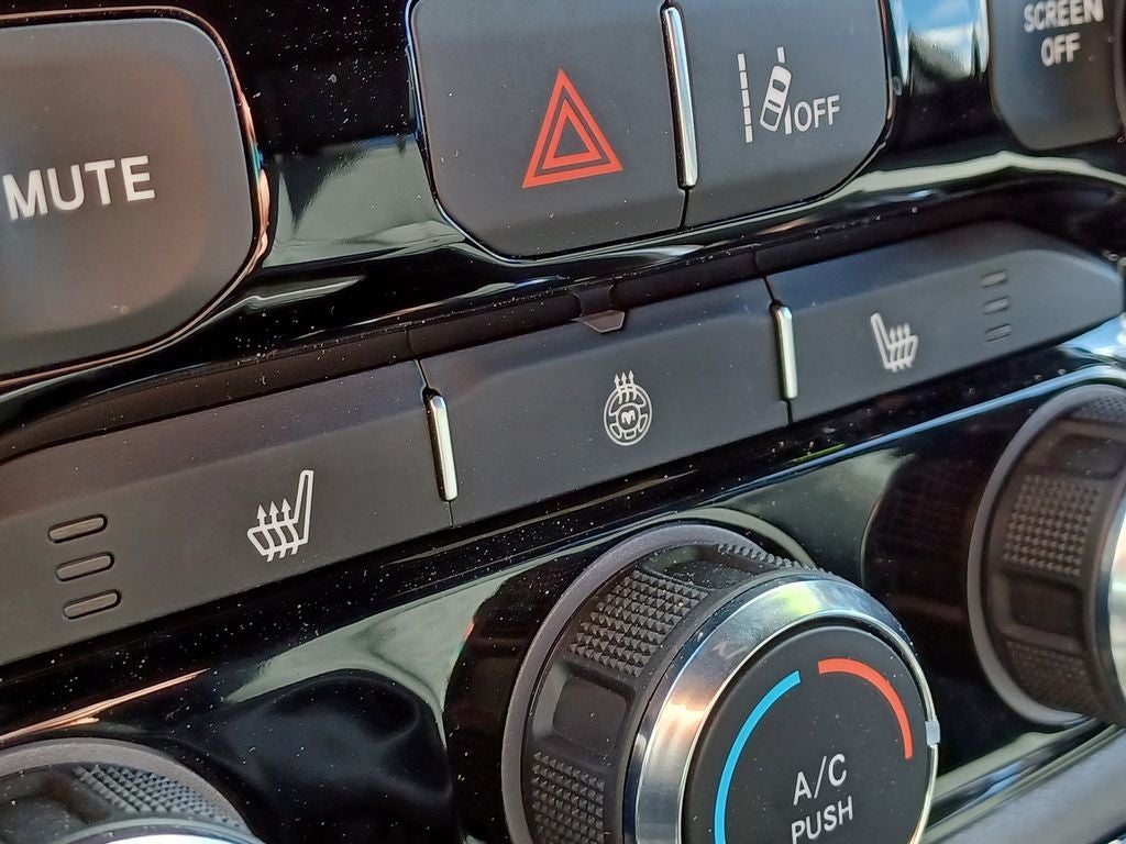 2025 RAM 1500 Big Horn Crew Cab 4x4 5'7' Box