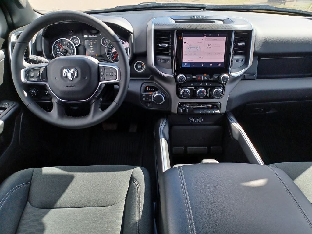 2025 RAM 1500 Big Horn Crew Cab 4x4 5'7' Box