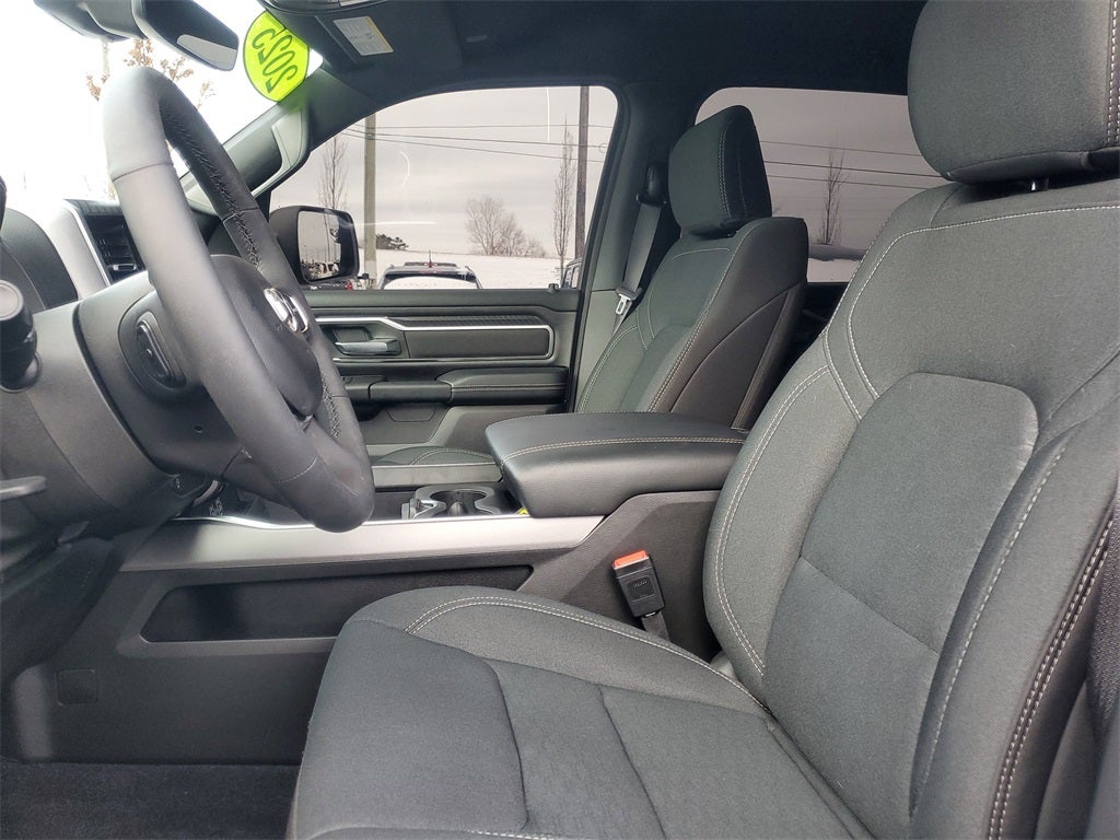 2025 RAM 1500 Big Horn Crew Cab 4x4 5'7' Box