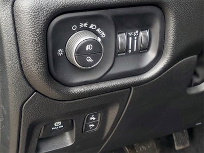 2025 RAM 1500 Big Horn Crew Cab 4x4 5'7' Box