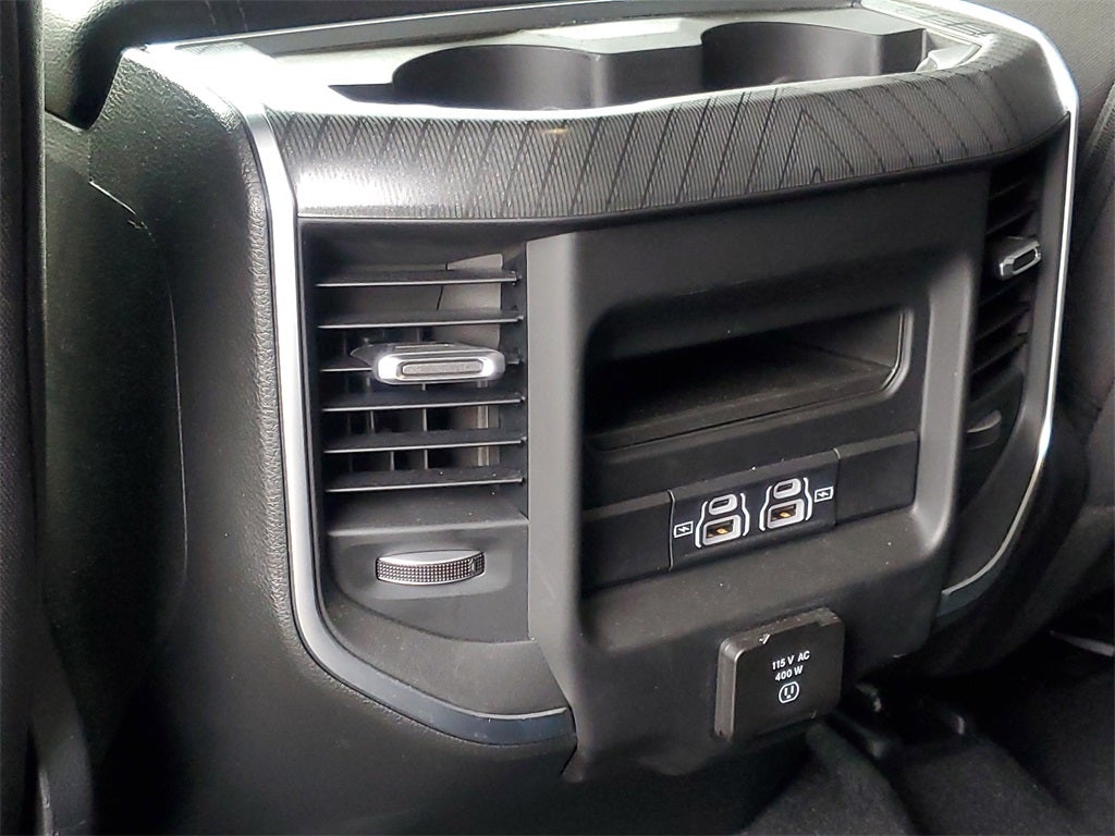 2025 RAM 1500 Big Horn Crew Cab 4x4 5'7' Box