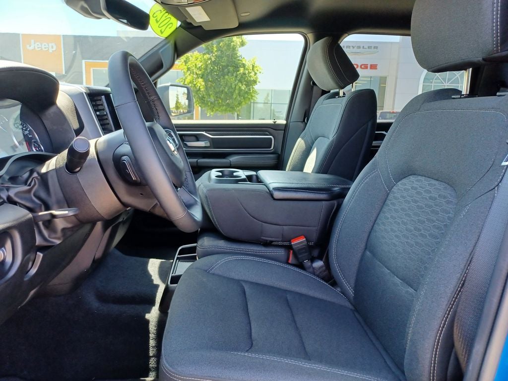 2025 RAM 1500 Big Horn Crew Cab 4x4 5'7' Box