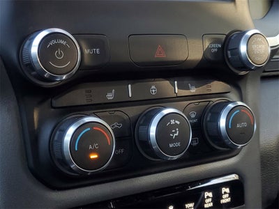 2022 RAM 1500 Big Horn Crew Cab 4x4 6'4' Box