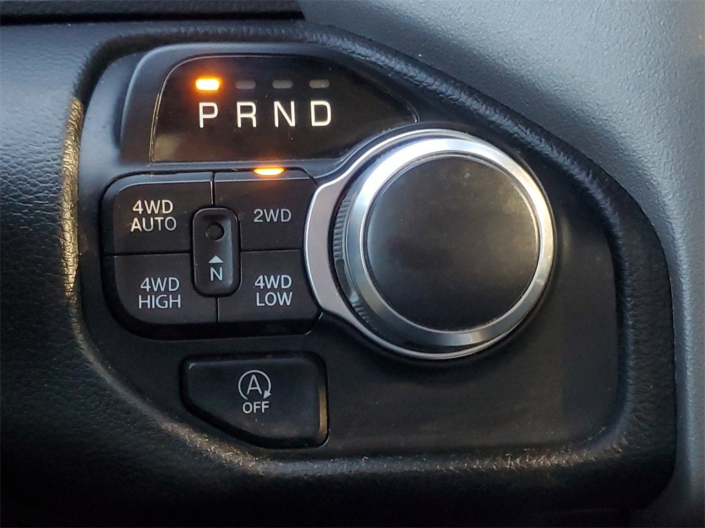 2022 RAM 1500 Big Horn Crew Cab 4x4 6'4' Box