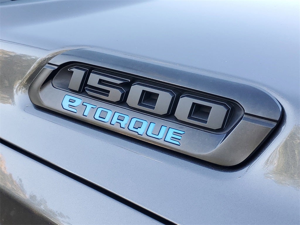 2022 RAM 1500 Big Horn Crew Cab 4x4 6'4' Box