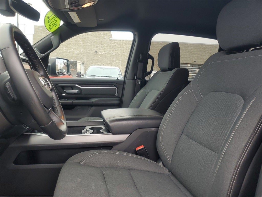 2022 RAM 1500 Big Horn Crew Cab 4x4 6'4' Box