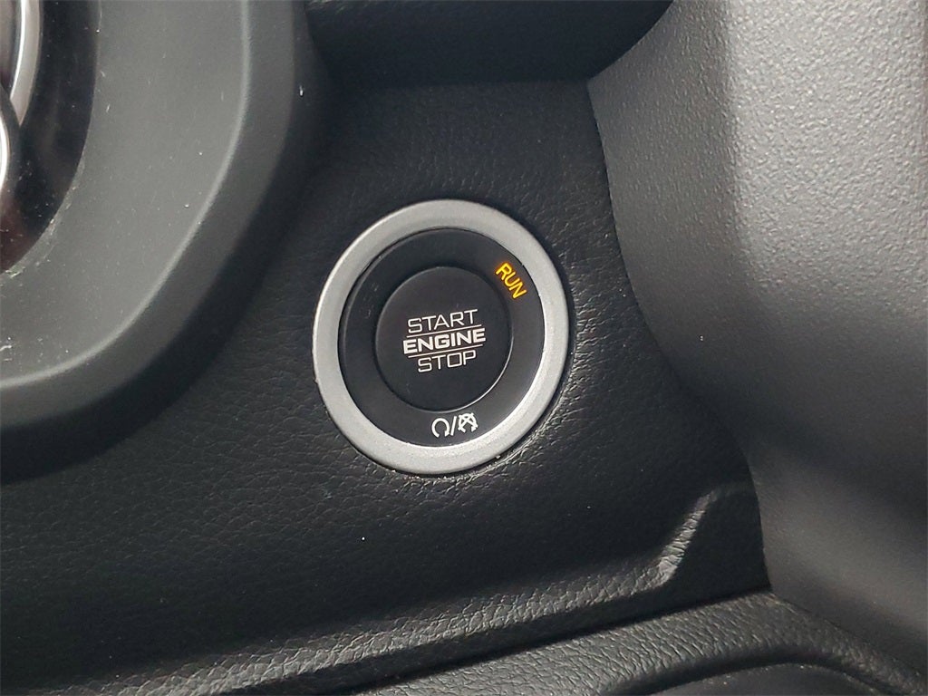 2022 RAM 1500 Big Horn Crew Cab 4x4 6'4' Box